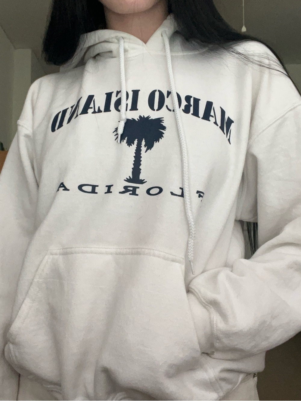 surf style White Pullover Hoodie with Navy Print
